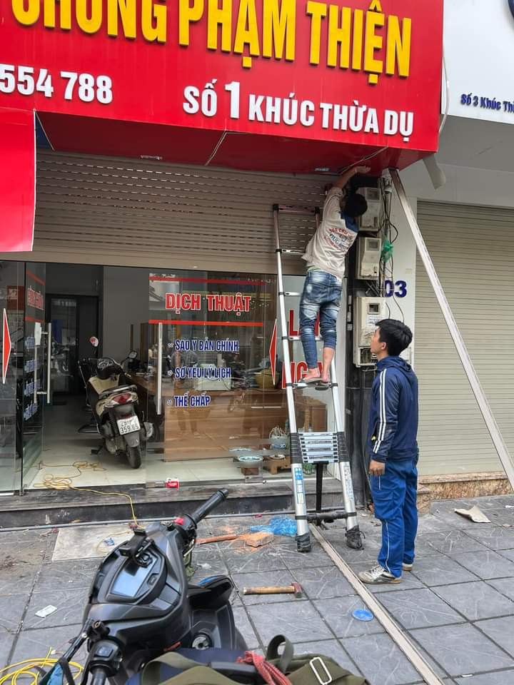 Cửa Cuốn Sài Gòn Door