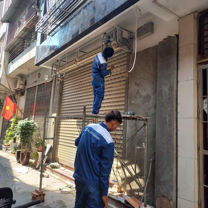 Cửa Cuốn Sài Gòn Door