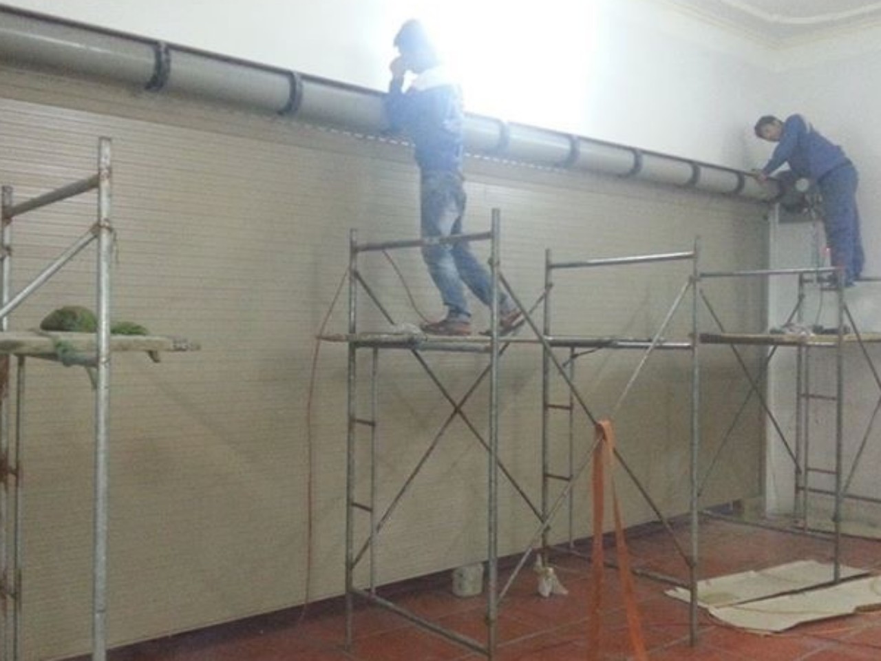 Cửa Cuốn Sài Gòn Door
