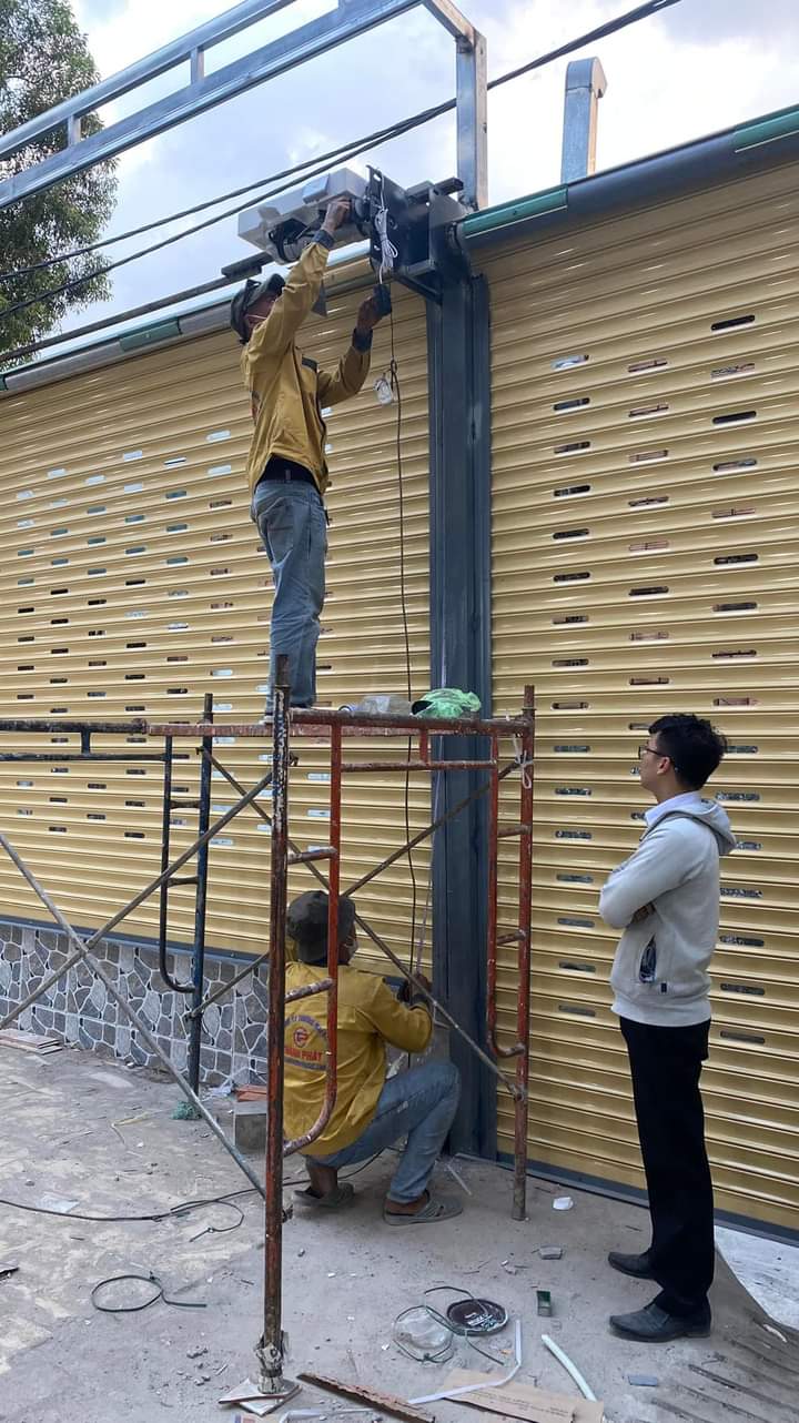 Cửa Cuốn Sài Gòn Door